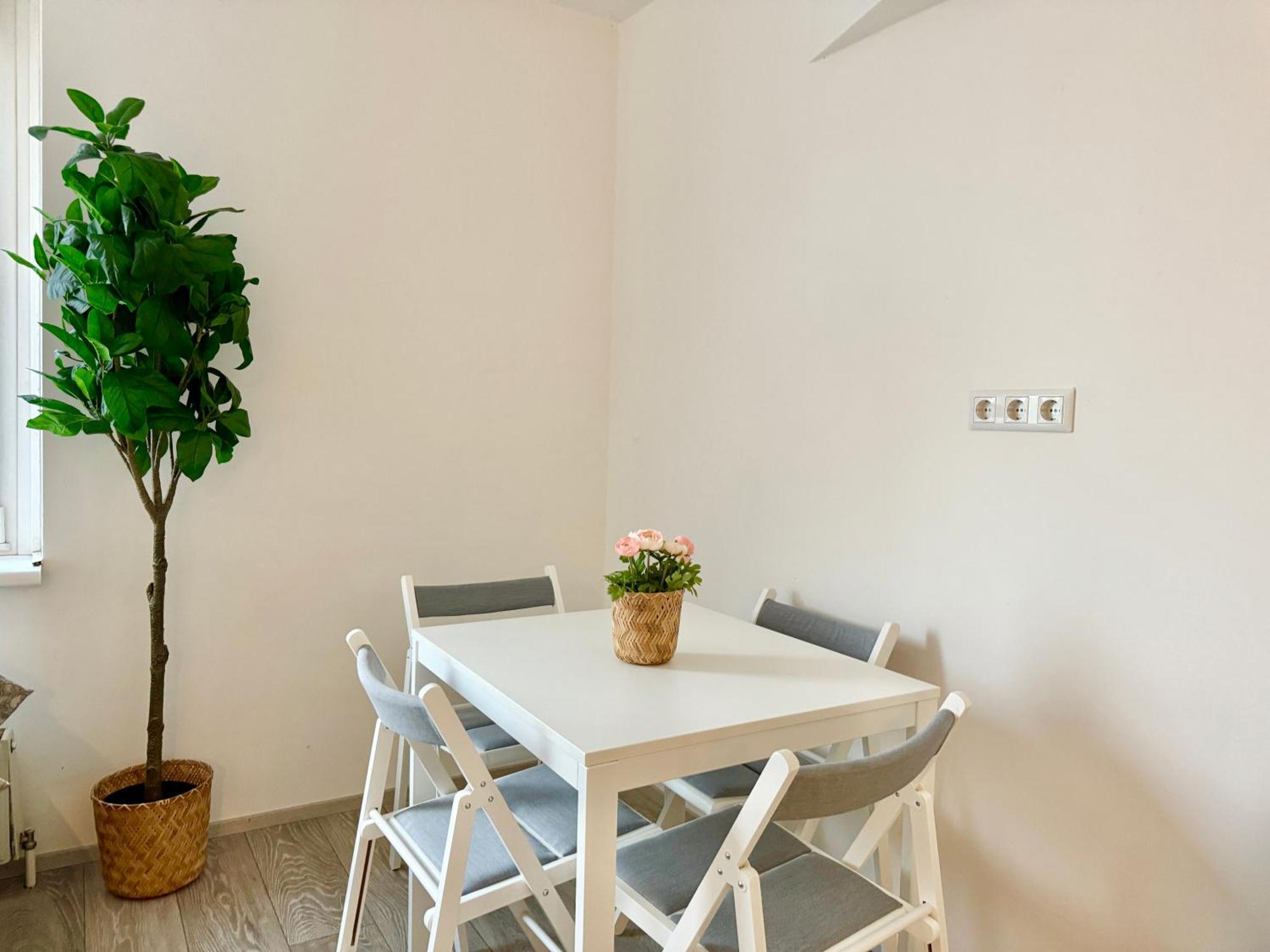 Stylish Schonbrunn Apartments - Free Underground Parking Viena Exterior foto